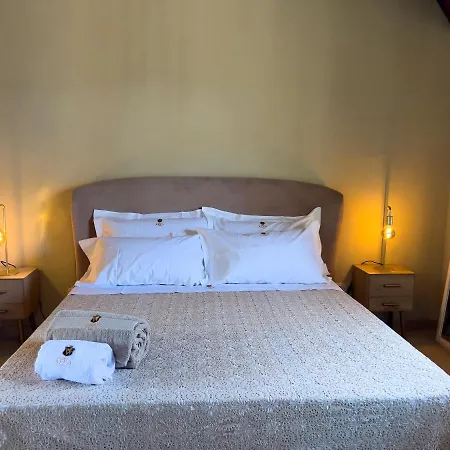 La Corte Di Afea Bed & Breakfast 4*