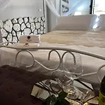 Nocleg ze śniadaniem La Corte Di Afea 4*