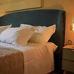 La Corte Di Afea Nocleg ze śniadaniem 4*