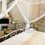 Nocleg ze śniadaniem La Corte Di Afea 4*