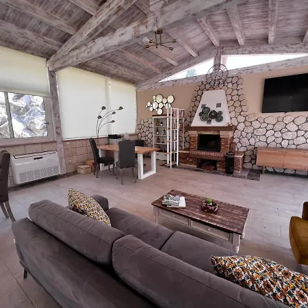 La Corte Di Afea Frühstückspension 4*