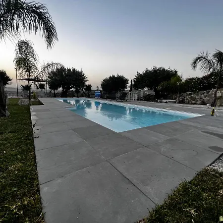 La Corte Di Afea Bed & Breakfast *