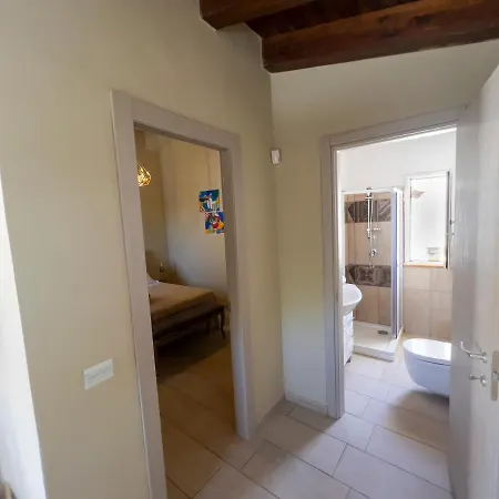 Frühstückspension La Corte Di Afea 4*