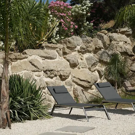 La Corte Di Afea Frühstückspension Agrigent