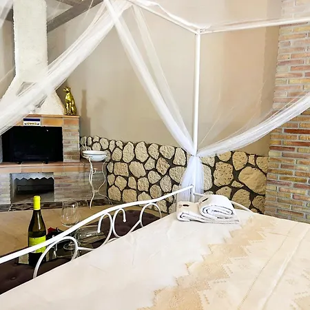 Bed & Breakfast La Corte Di Afea *