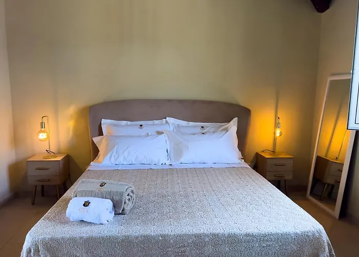 La Corte Di Afea Bed & Breakfast 4*